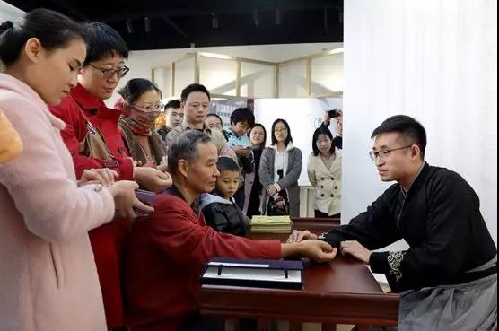 非遗体验课｜大雪岁寒，，，，，，，小柴胡做你的冬日暖阳