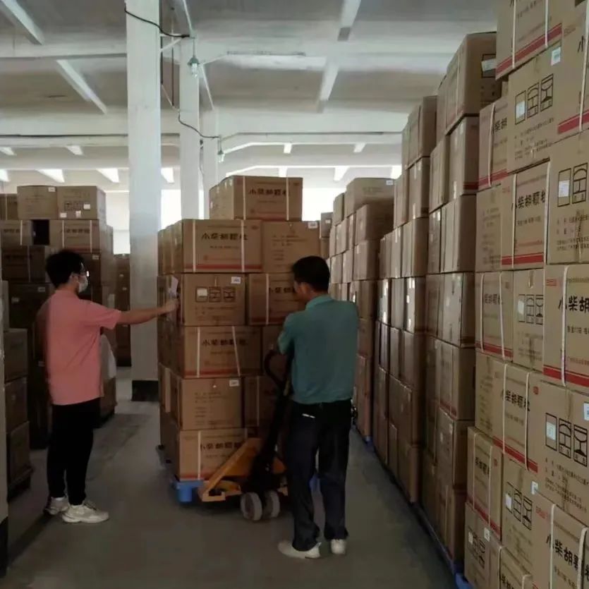 抗疫保供两不误，，，，，守岗尽责显继续——妄想储运科抗疫保供事情纪实