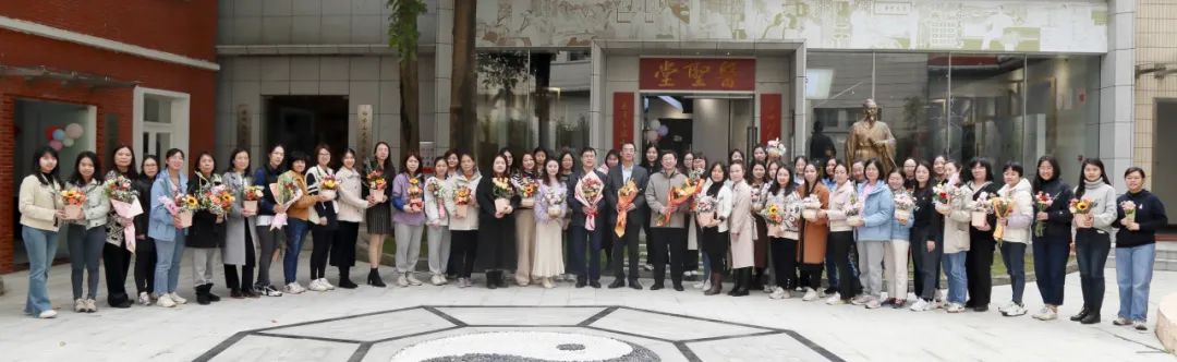 以花润心 以心暖人——白云山PP电子5金狮公司工会举行主题插花活动