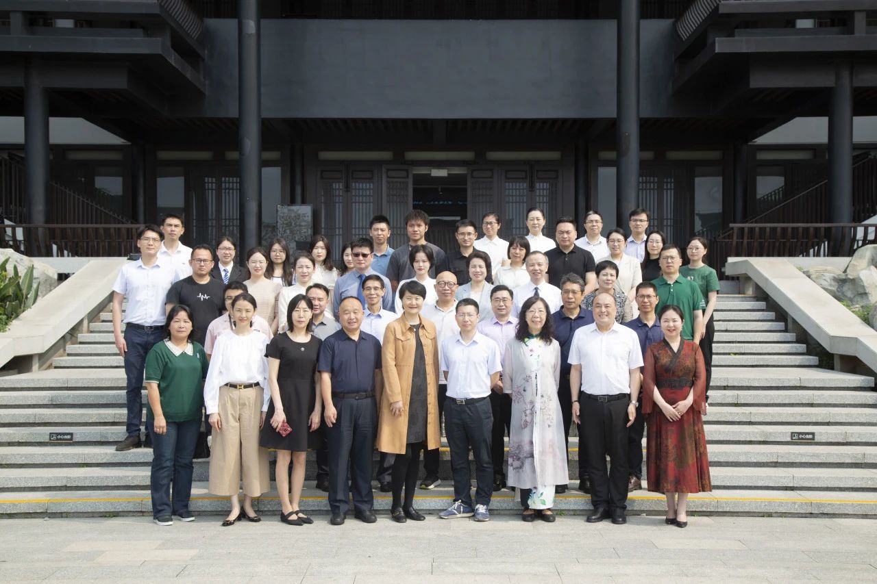 小柴胡非遗文化“活”起来，，，，，，，白云山PP电子5金狮医圣堂“再出圈”